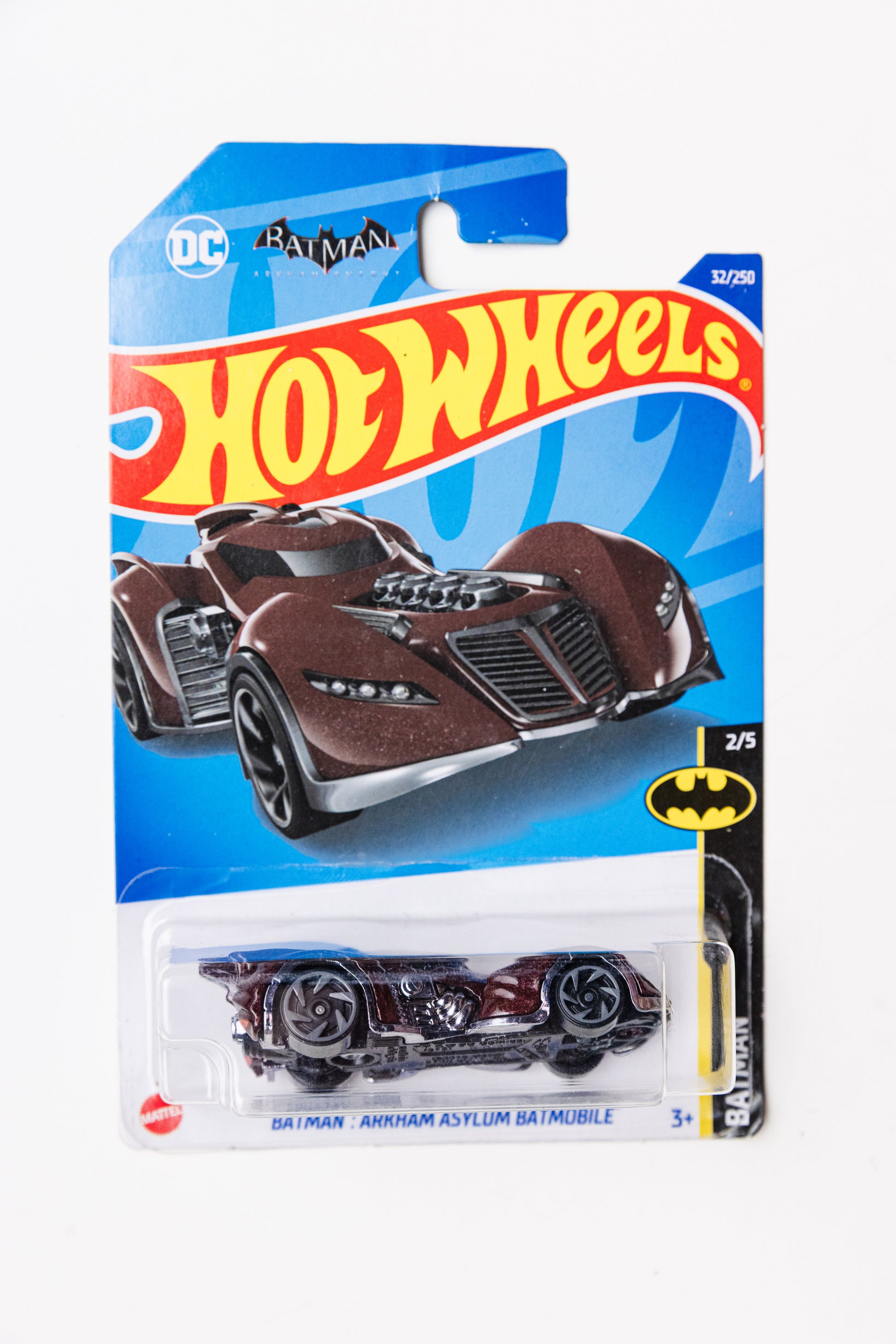 Batman : Arkham Asylum Batmobile - Batman (Soft Corners)