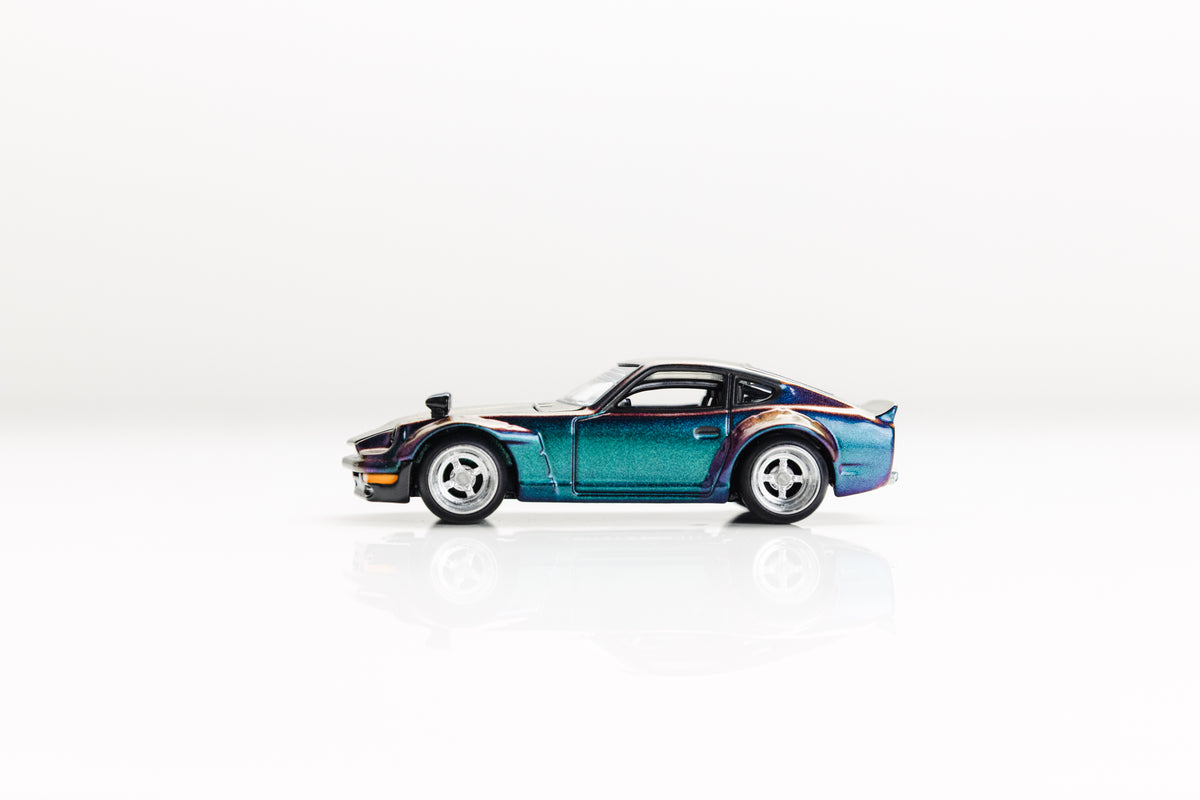 LOOSE '72 Datsun 240Z - Red Line Club