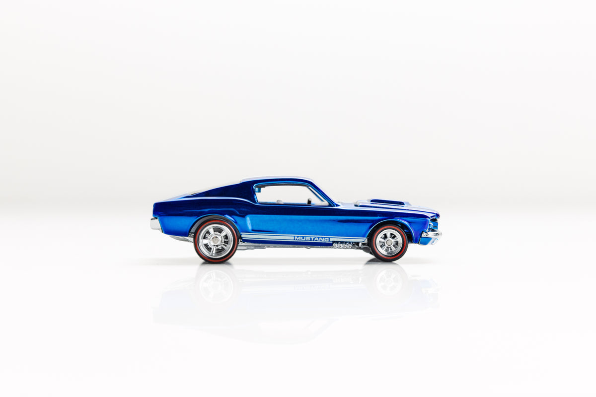 LOOSE Custom Mustang - Red Line Club