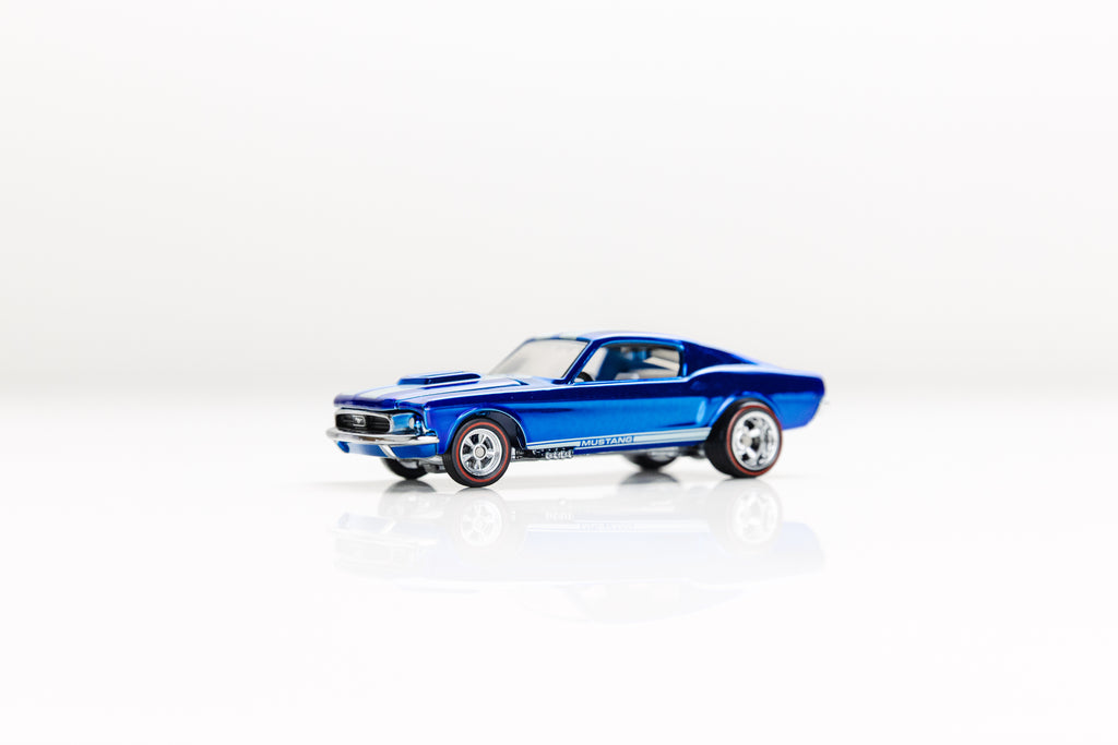 LOOSE Custom Mustang - Red Line Club