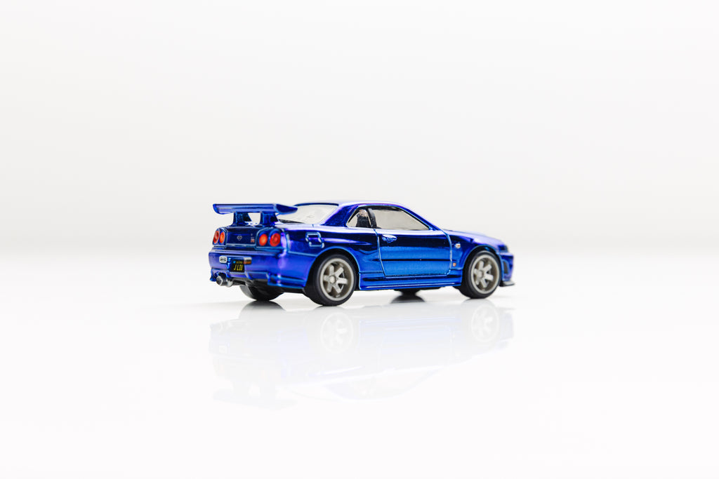 LOOSE Nissan Skyline GT-R (BNR34) - Red Line Club