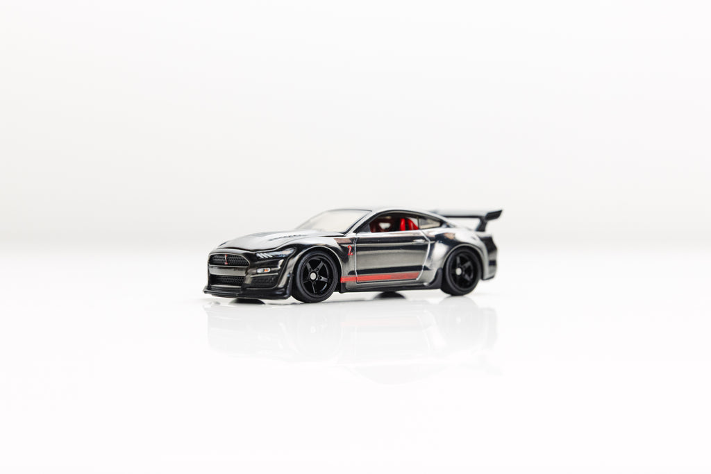 LOOSE 2022 Ford Mustang Shelby GT500 Code Red - Red Line Club