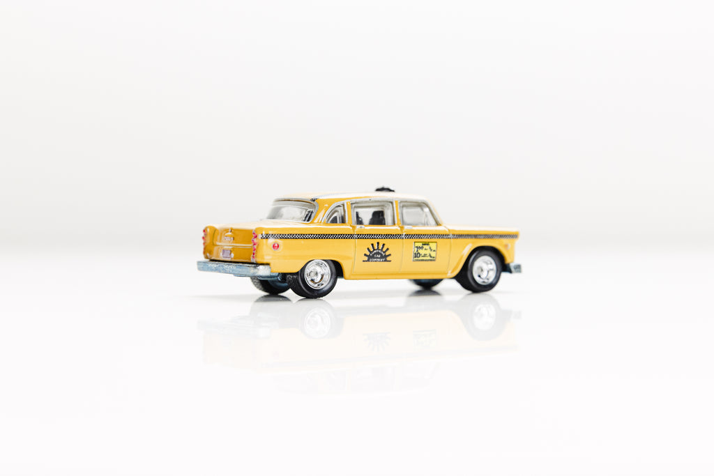 LOOSE Checker Marathon Cab - Retro Entertainment
