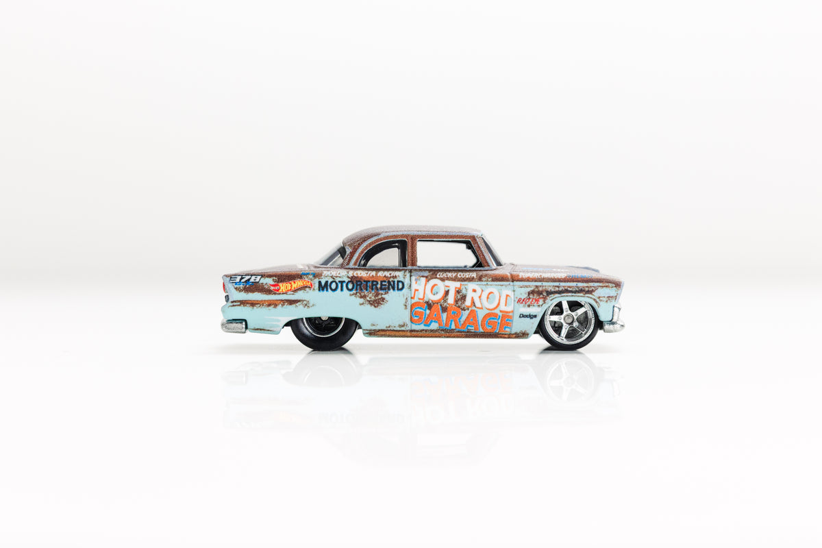 LOOSE 1955 Plymouth Savoy - Boulevard