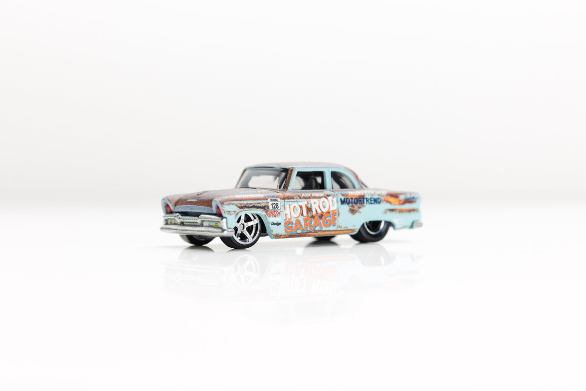 LOOSE 1955 Plymouth Savoy - Boulevard