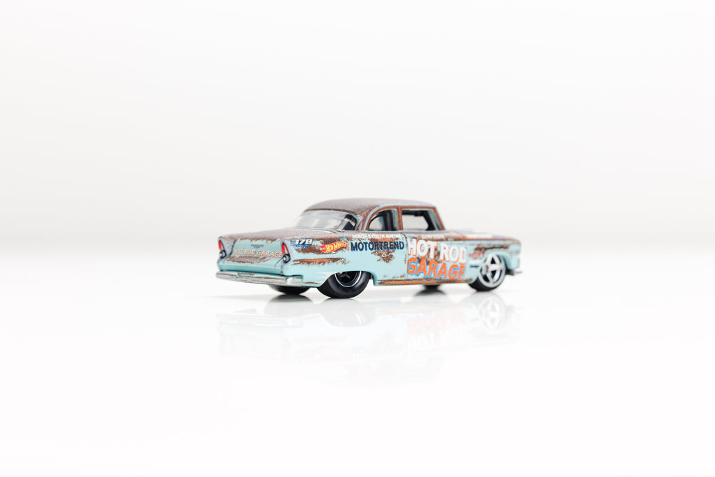 LOOSE 1955 Plymouth Savoy - Boulevard