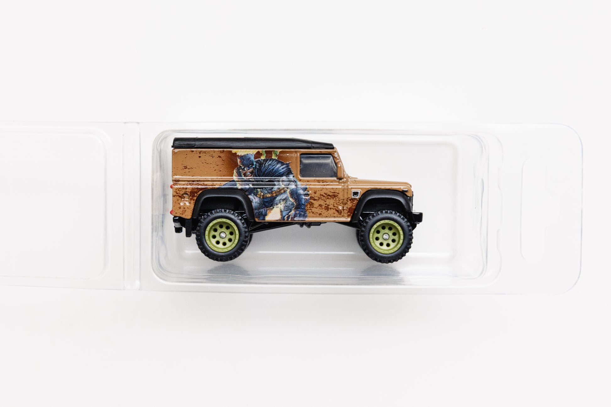 LOOSE Land Rover Defender 110 Hard Top - Pop Culture Batman