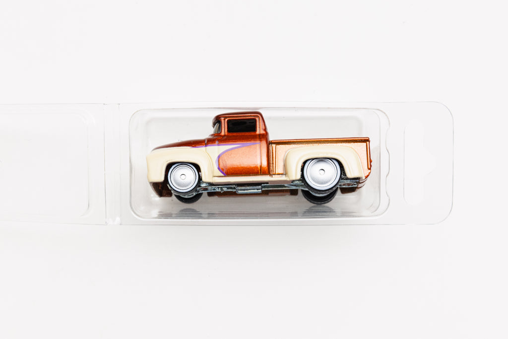 LOOSE '56 Ford - Boulevard